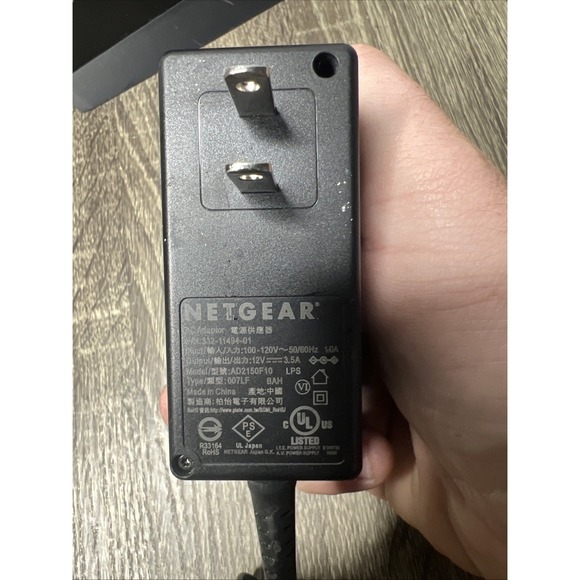 NETGEAR Nighthawk Modem Router Combo (CAX30) DOCSIS 3.1 Modem & WiFi 6 Router - Picture 4 of 11